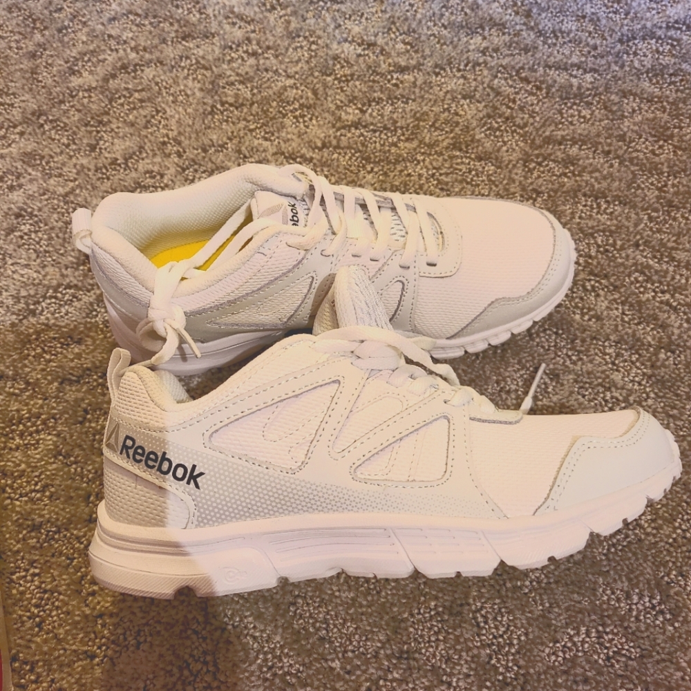 Reebok Boys Size 2